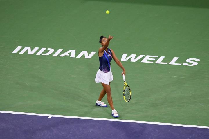 Leylah Fernandez’s Bandaged Leg Turns Heads During Hailey Baptiste Japan Open Clash