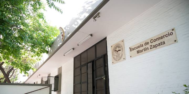 Brutal pelea entre estudiantes de dos colegios secundarios en Mendoza: uno terminó en terapia intensiva