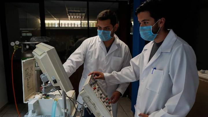 México pelea en Londres dinero de 650 ventiladores que eran para la pandemia por Covid