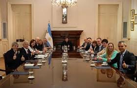 Milei confirmó que “reacomodará” el gabinete luego de la elección y proyectó qué sería un buen resultado para el oficialismo