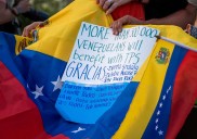 Supremo de EE.UU. pone en riesgo inmediato de deportación a 300 mil venezolanos tras fallo contra TSP