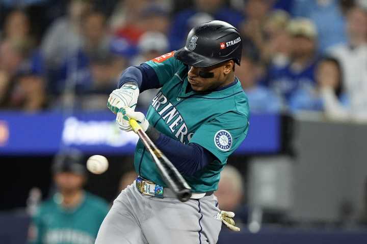 Steve Makinen’s MLB Betting Trends and Best Bets for Monday, October 13