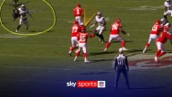 Raiders @ Chiefs: Mahomes throws no-look pass