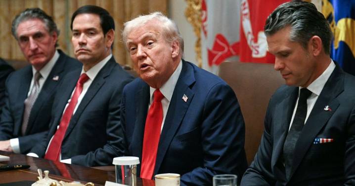 Trump anuncia arancel adicional del 100% a importaciones chinas como respuesta a su hostilidad