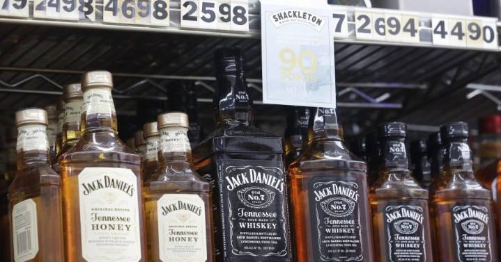 US liquor exports to Canada drop 85 percent