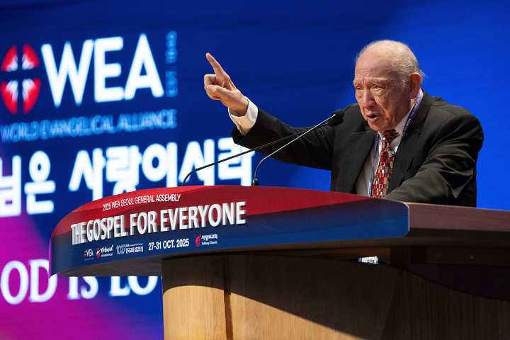 Stephen Tong rebukes pastors indulging in sin, refusing to repent