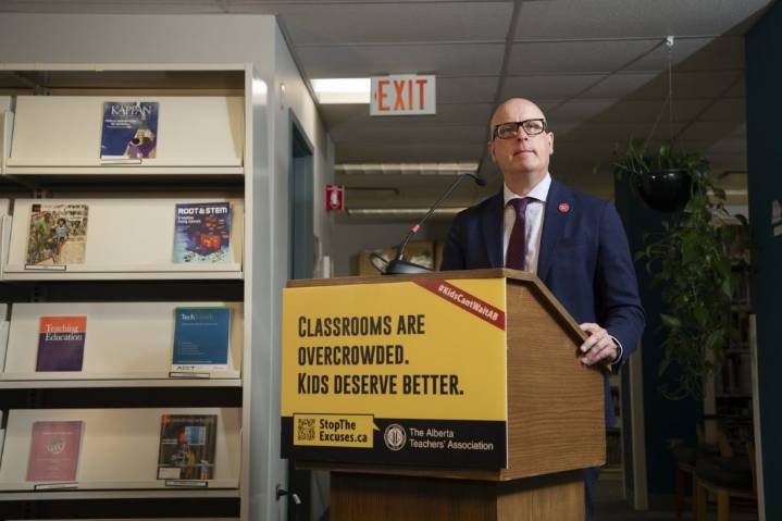 ‘A big mess’: Expert, parents criticize Alberta tool kit for students during strike