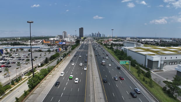 Gardiner Expressway reopens over a year ahead of schedule