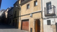San Blas en Cáceres, perplejo tras la detención de una pareja por agredirse mutuamente: "No escuchamos nada y, cuando nos dimos cuenta, ya estaba aquí la Policía"