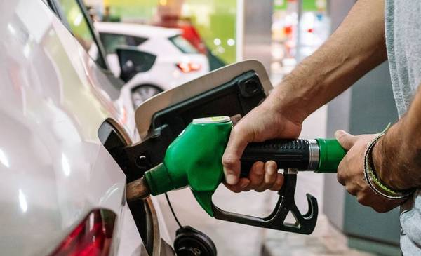 Con una economía en caída, la venta de combustibles volvió a disminuir en septiembre