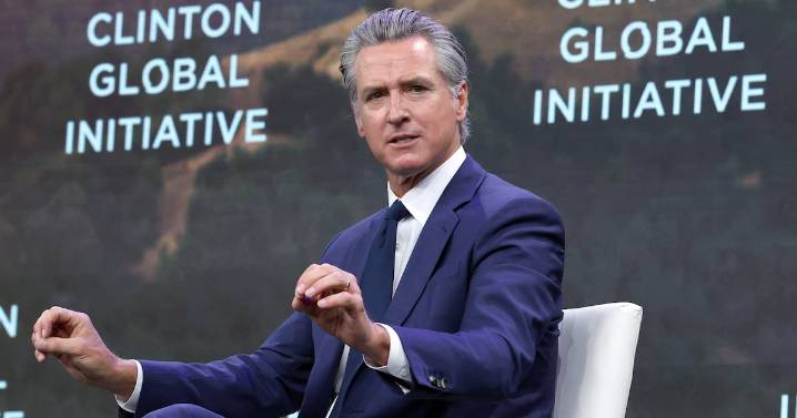 Newsom Wordlessly Trolls Trump’s ‘Insurrectionist’ Democrats Claim