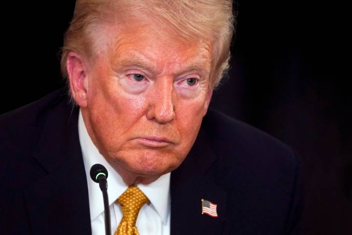 Líderes políticos de Nueva York piden a Trump que "saque sus manos" de la ciudad