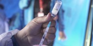 Bogotá ya tiene la primera reserva de vacunas contra el virus sincitial respiratorio: se empezarán a aplicar en 2026