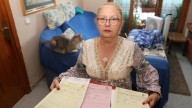 Denuncian que un bus del TIB dejó en tierra tres veces a una mujer con movilidad reducida: "Mi madre sufre crisis nerviosas porque no la dejan subir con el andador”