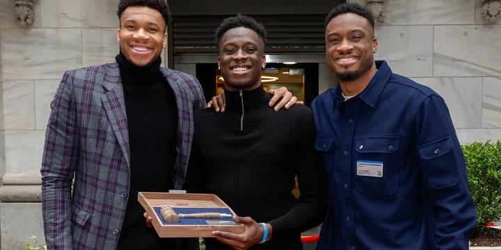 Three Antetokounmpo Brothers Sign with the Bucks
