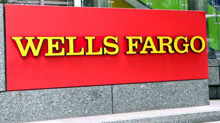 Clientes de Wells Fargo recibirán cheques de hasta $5,000 tras demanda colectiva