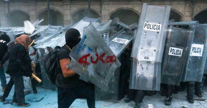 ¿Contener sin reprimir?