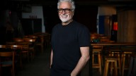 Claudio Villarrruel y un retrato escénico de la vida familiar