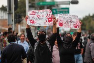 El apoyo a Gaza se suma a marcha de miles de personas en recuerdo a matanza de Tlatelolco