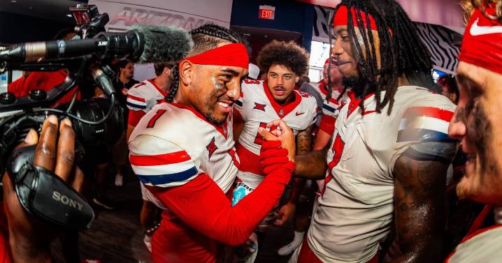 Fifita throws for 376 yards and 5 TDs in 3 quarters, Arizona routs Oklahoma State 41