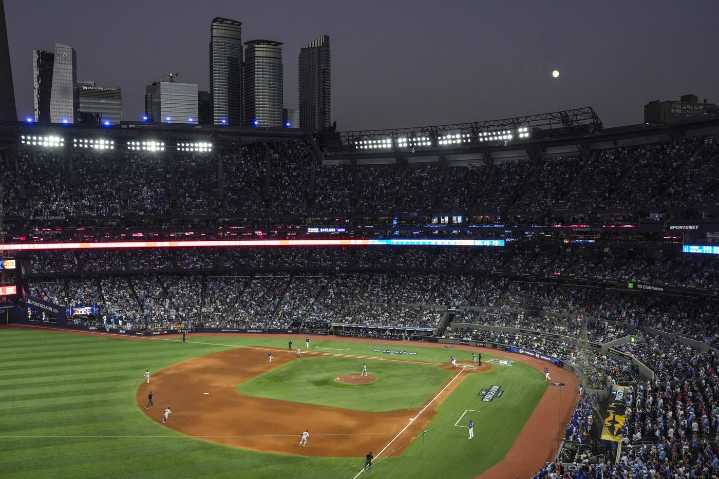 Blue Jays fans remain hopeful and excited despite Game 3 loss to Yankees
