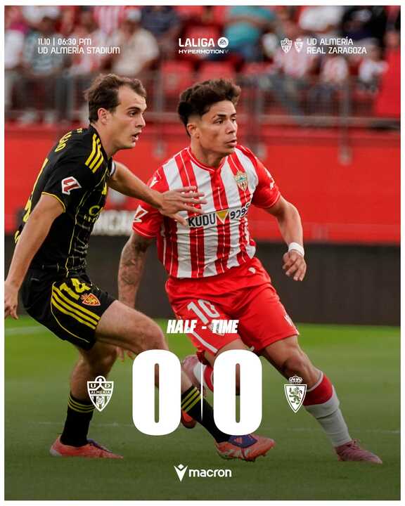 El Almería gana y manda al Zaragoza al puesto de colista en un partido loco
