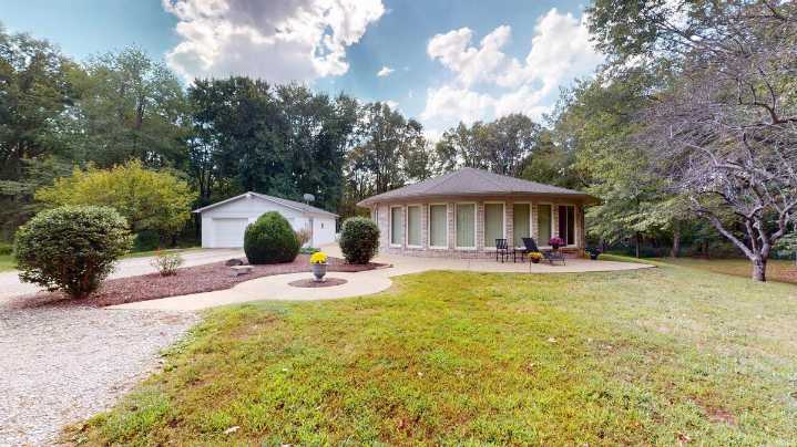 Boonville Indiana Home Turning Heads