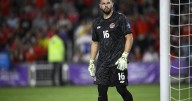 Crépeau returns home as Canada weighs No. 1 goalkeeper decision
