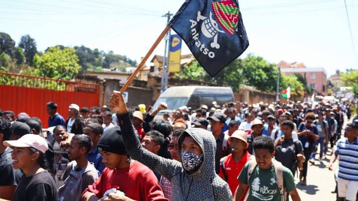 "Generación Z" gana terreno: lidera movimiento que hizo huir al presidente de Madagascar
