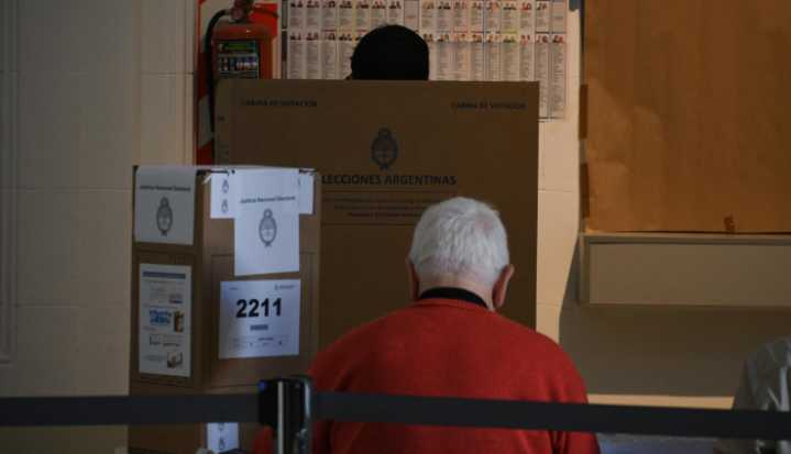 Baja participación en legislativas argentinas: 66 % acudió a las urnas