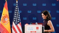 Ayuso sella en Texas un acuerdo con Cisco para blindar los datos de su Administración con tecnología punta