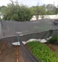 Sáenz Peña: fuerte temporal de lluvia y granizo afectó invernaderos en el predio del INTA
