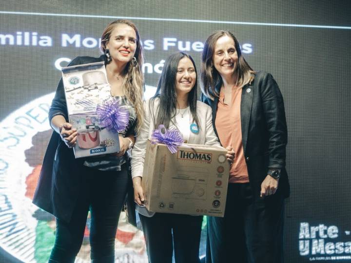 Familias de Llanquihue y Cochamó suben al podio en concurso nacional de Fundación Familias Primero q...