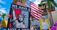 ‘No Kings’: Protestan en más de 2 mil ciudades de EU en contra de la administración de Trump