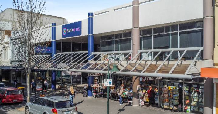 Tasmanian bank offers up key CBD building, substantial sale looms