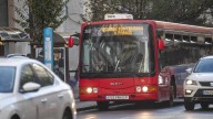 Continúa en la UCI una mujer atropellada por un bus urbano en Pórtico de San Andrés, en A Coruña