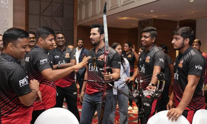 Randeep Hooda, Lin Laishram Team Up for Archery Premier League
