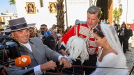 Cayetano Martínez de Irujo y Bárbara Mirjan son ya marido y mujer: así ha sido su boda sevillana