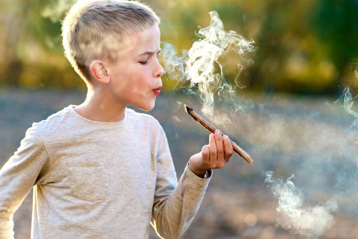 Daño infantil por inhalar humo de tabaco