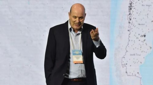 Proveedores mineros cruzaron a Federico Sturzenegger por el compre local