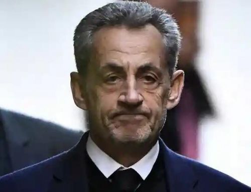 Expresidente francés Sarkozy entra en prisión