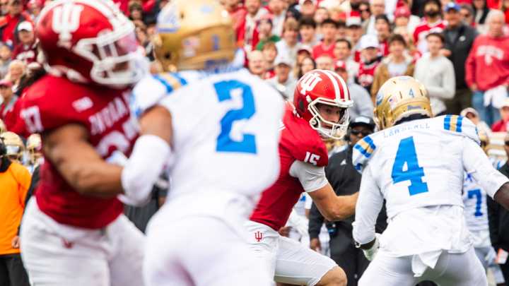 What Heisman hype? Indiana football QB Fernando Mendoza has strategy to shut out the noise