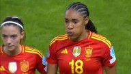 Salma Paralluelo se retira entre lágrimas lesionada del partido entre España y Suecia