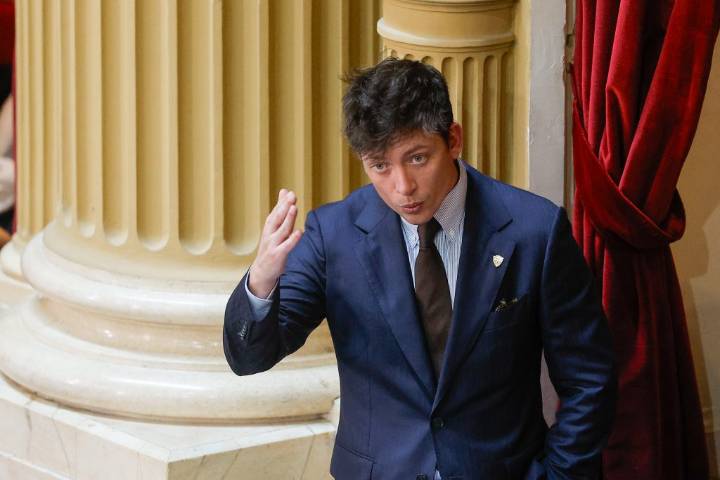 Santiago Caputo apoya el llamado de Macri a una nueva mayoría legislativa