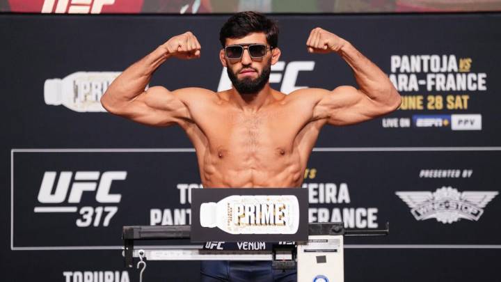 UFC Qatar: Arman Tsarukyan vs. Dan Hooker, Belal Muhammad vs. Ian Machado Garry headline November event
