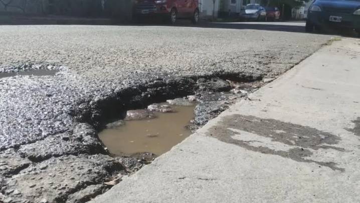 CARTAS DE LECTORES . Más baches, más trabajo: el modelo productivo de Azul