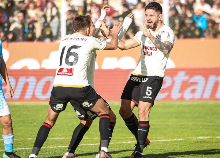 Universitario de Deportes toca la gloria y se corona tricampeón nacional