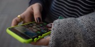 Una mujer conoció a un hombre en una app de citas y luego la extorsionaba con difundir fotos íntimas