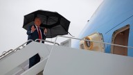 “La guerra ha terminado”: Trump despegó hacia Medio Oriente y se refirió al acuerdo entre Israel y Hamás