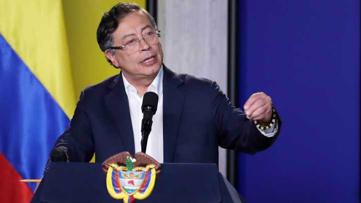 Estados Unidos sanciona al presidente de Colombia, a quien Trump acusó de "liderar el narcotráfico"
